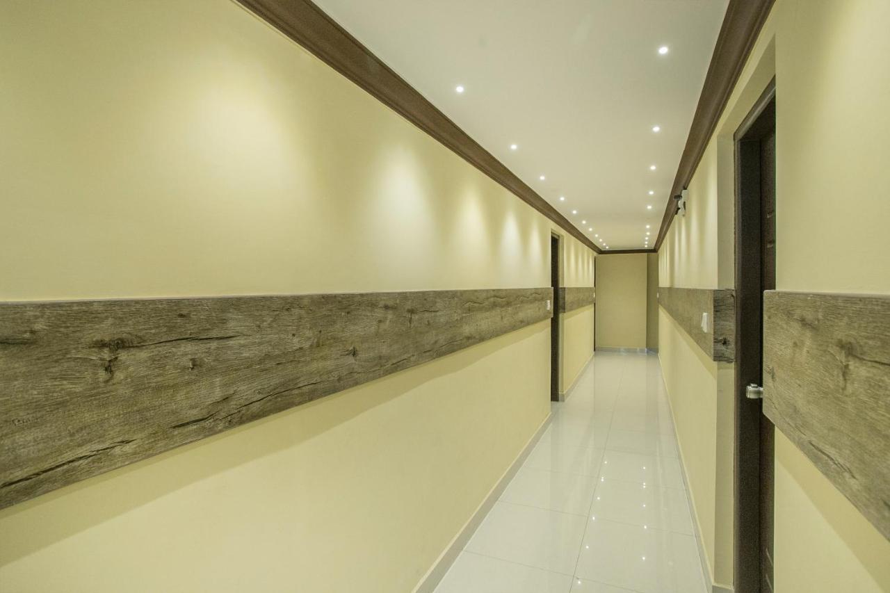 Hotel Oyo 13594 Mathrushree Residency Bangalore Exterior foto
